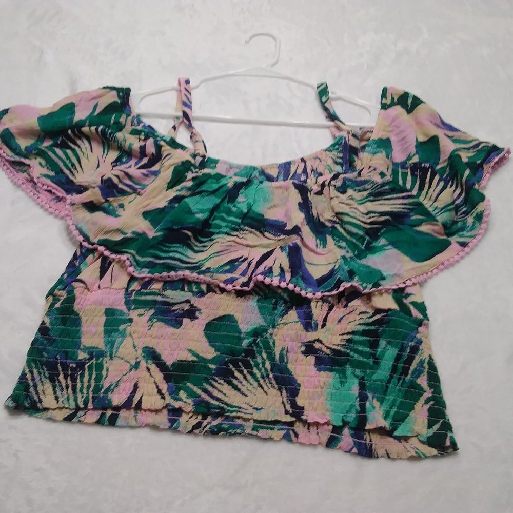 Torrid Woman's crop Top 1X